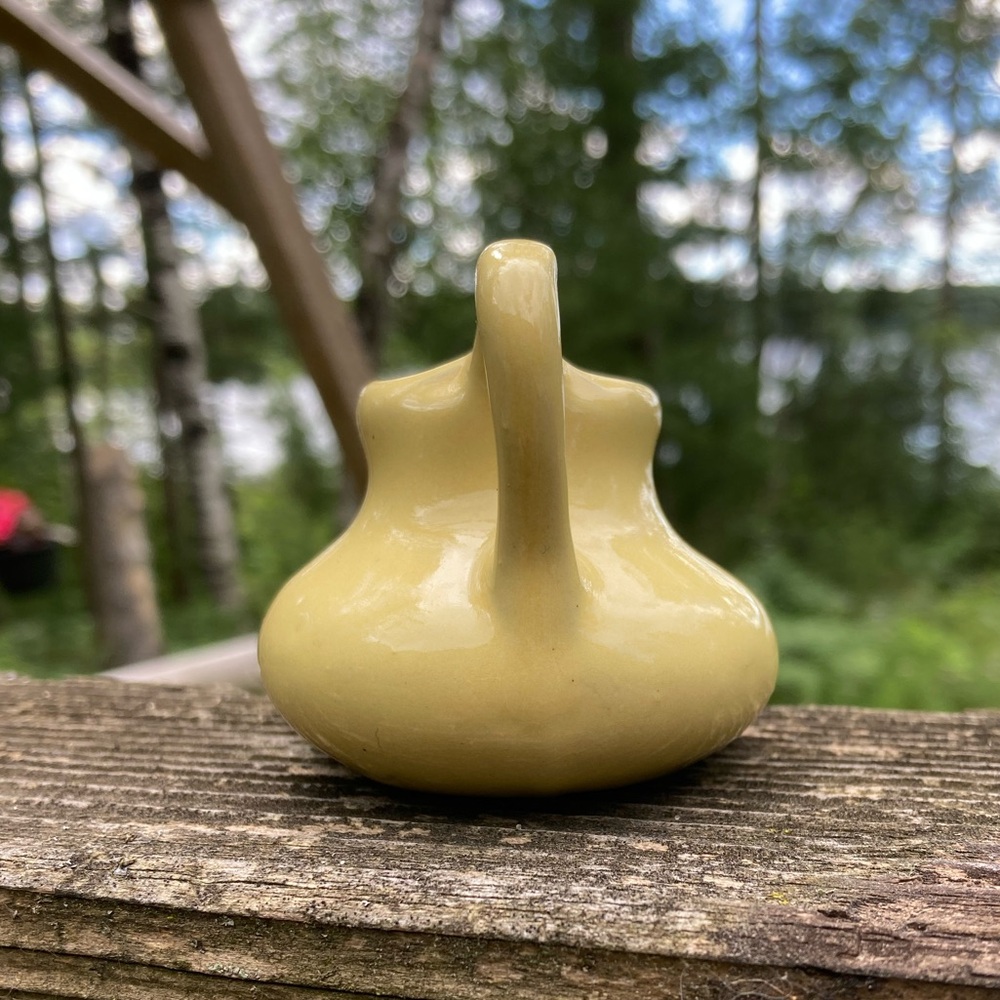 BYBEE Mini Pottery Kentucky McCOY Pitcher SHAWNEE Miniature Vintage Soft Yellow - Picture 8 of 11